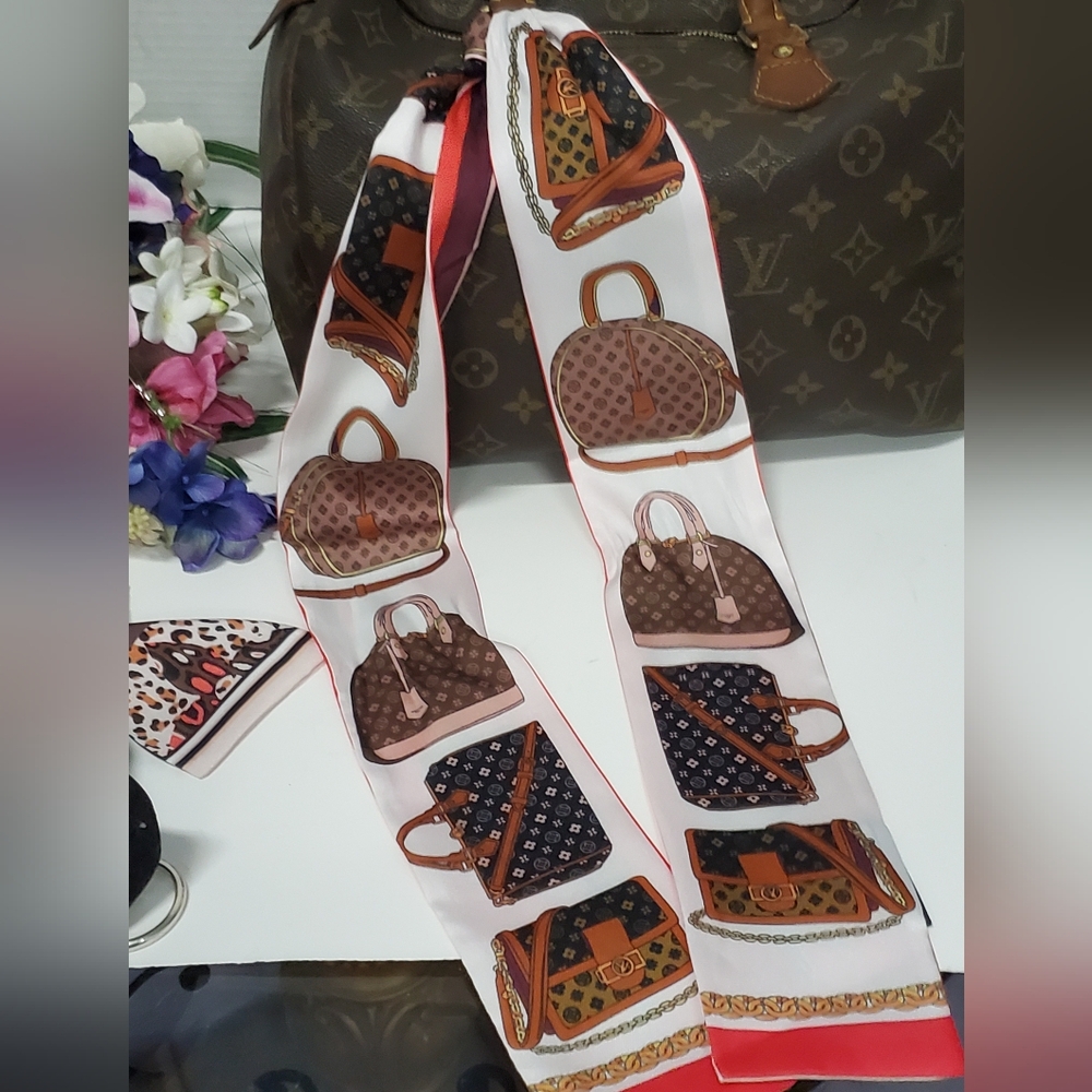 Luxury Silky Twill Scarf - Picture 4 of 6
